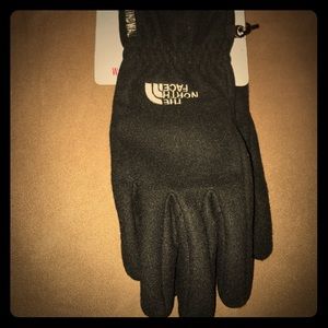North Face windwall gloves. (M)